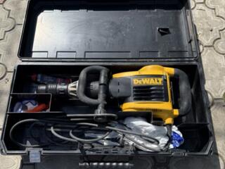 Отбойный молоток DeWALT D25899 - QS