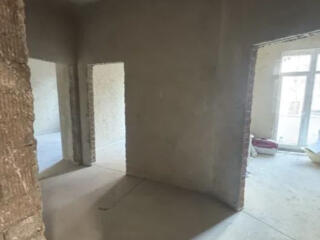 Продам квартиру 66 кв. м., 1/6, новый дом, жк Парк Совиньон.