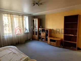 продаж 3-к квартира Київ, Шевченківський, 73000 $