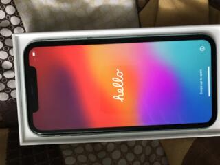 Продам срочно iPhone 11
