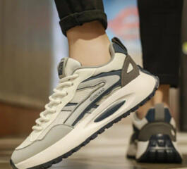 Новые кроссовки 44 размер