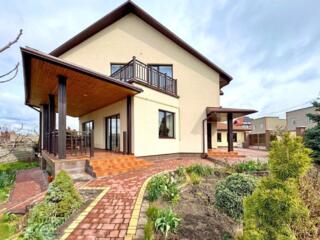 Продаю гарний будинок в Царському селі