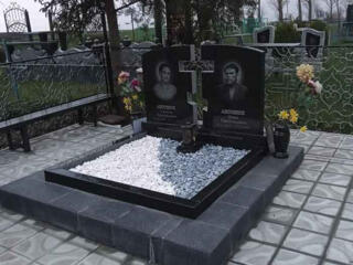 Гранитные памятники от прямого производителя под ключ.