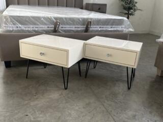 Прикроватные тумбочки