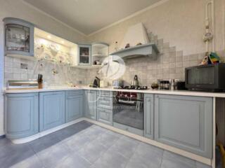 продаж 3-к квартира Київ, Шевченківський, 140000 $