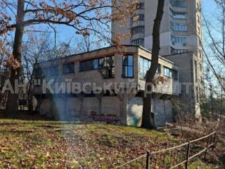 продаж приміщення вільного призначення, будівлі Київ, Святошинський, 5