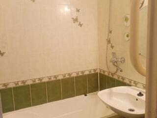 Сдается квартира с современным ремонтом на долгий срок.