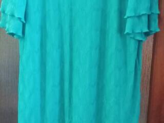 Продам женские платья