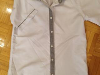 Белые рубашки, шорты лен