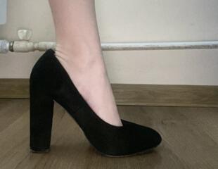 Продам элегантные классические туфли