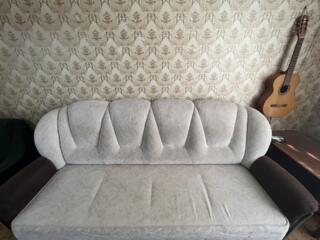 Большой диван в идеальном состоянии!