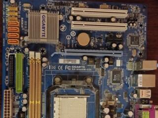 Материнская плата на детали Gigabyte GA-M68SM-S2L