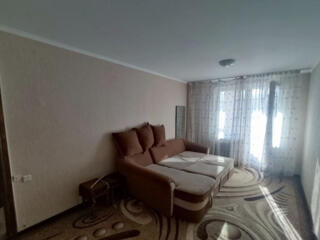 Сдаётся однокомнатная квартира со всеми удобствами.