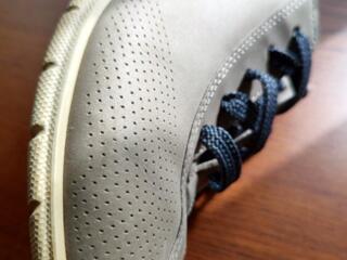 Продам брендовые кроссовки ECCO. Натуральная кожа.