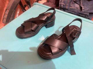 Женская обувь по 100 рублей