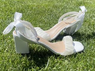 Продаю туфли