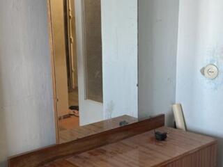 Трюмо в хорошем состоянии