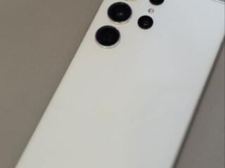 Продам телефон Samsung Galaxy S23 Ultra в идеальном состоянии.