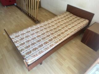 Продается кровать есть две штуки