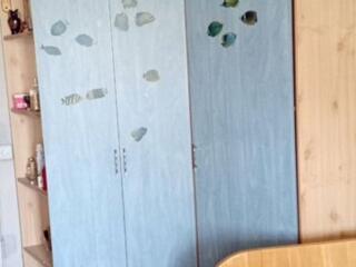 Продам шкаф угловой