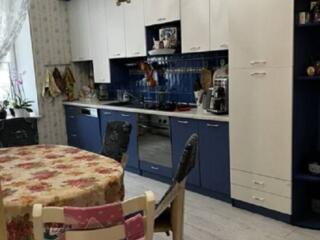 Предлагается к продаже трехкомнатная квартира на Богдана ...