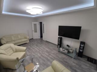 Продам отличную двухкомнатную!!!!!