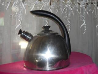 Продам чайник за 150 лей практически новый