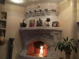 Продам двухэтажный дом на ул. Левитана.