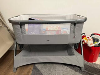 Продам кроватку Carrello Aria