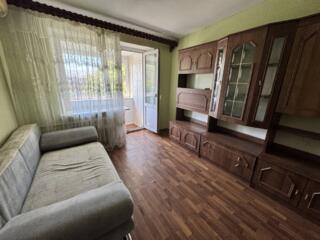 Предлагается к продаже двухкомнатная квартира на Черемушках. ...