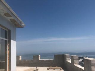 В продаже трехкомнатный пентхаус в новом доме г. Черноморск. Высота ..