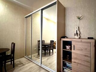 Квартира с ремонтом и мебелью, свободная!