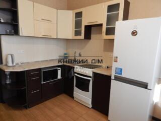 Простора 2-комн. роздільна квартира в новому будинку, м. Позняки. ...