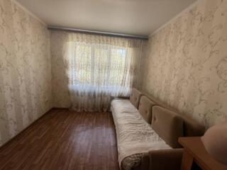 В продаже комната в коммуне.Комната с ремонтом. Окна металлопластик, .