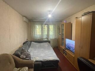 Предлагается 2 комнатная квартира в крепком доме на Черемушках. Общая 