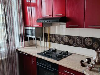 2-х комнатная меблированная квартира самый центр