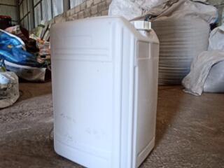 Канистры из твердого пластика (20Литров)