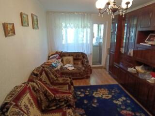 Здам 2-кімнатну квартиру на вул Олексія Вадатурського (Малиновського).