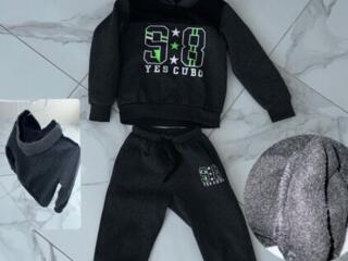 Костюм на мальчика на 9-10 лет.