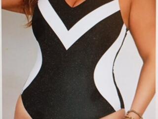 Продам новые купальники большого размера.