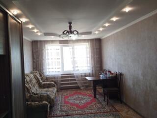 Светлана. Продаётся просторная 3х. ком. квартира.