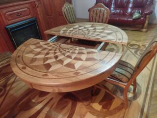 Столы и стулья