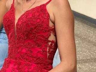 Vind Rochie de gală\seară, rodie-bordo, marimea34-36,înălțimea170-175cm.