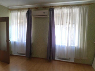 Сдам 2-х комнатную квартиру на Екатерининской/ Чайковского переулок