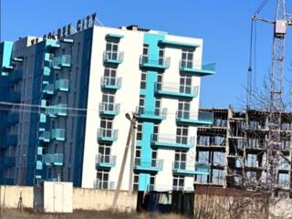 Продам квартиру 49 кв. м., 4/16, новый дом, жк Golden City.