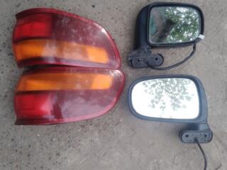 Продам зеркала и задние фары на Toyota Previa