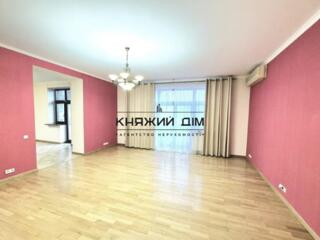 Оренда шикарної квартири в центрі міста. м.Золоті Ворота, по вул. ...