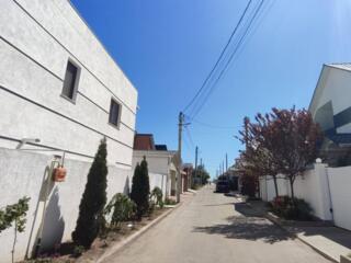 Продам таунхаус в районе Красного Хутора. До моря три минуты езды ...