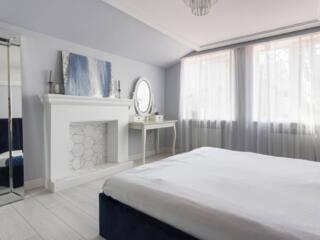 В продаже двухуровневый дом-квартира в центре города, возле парка ...