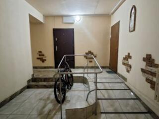 Продам 2-х комнатную квартиру на Марсельской. 74 кв. м.